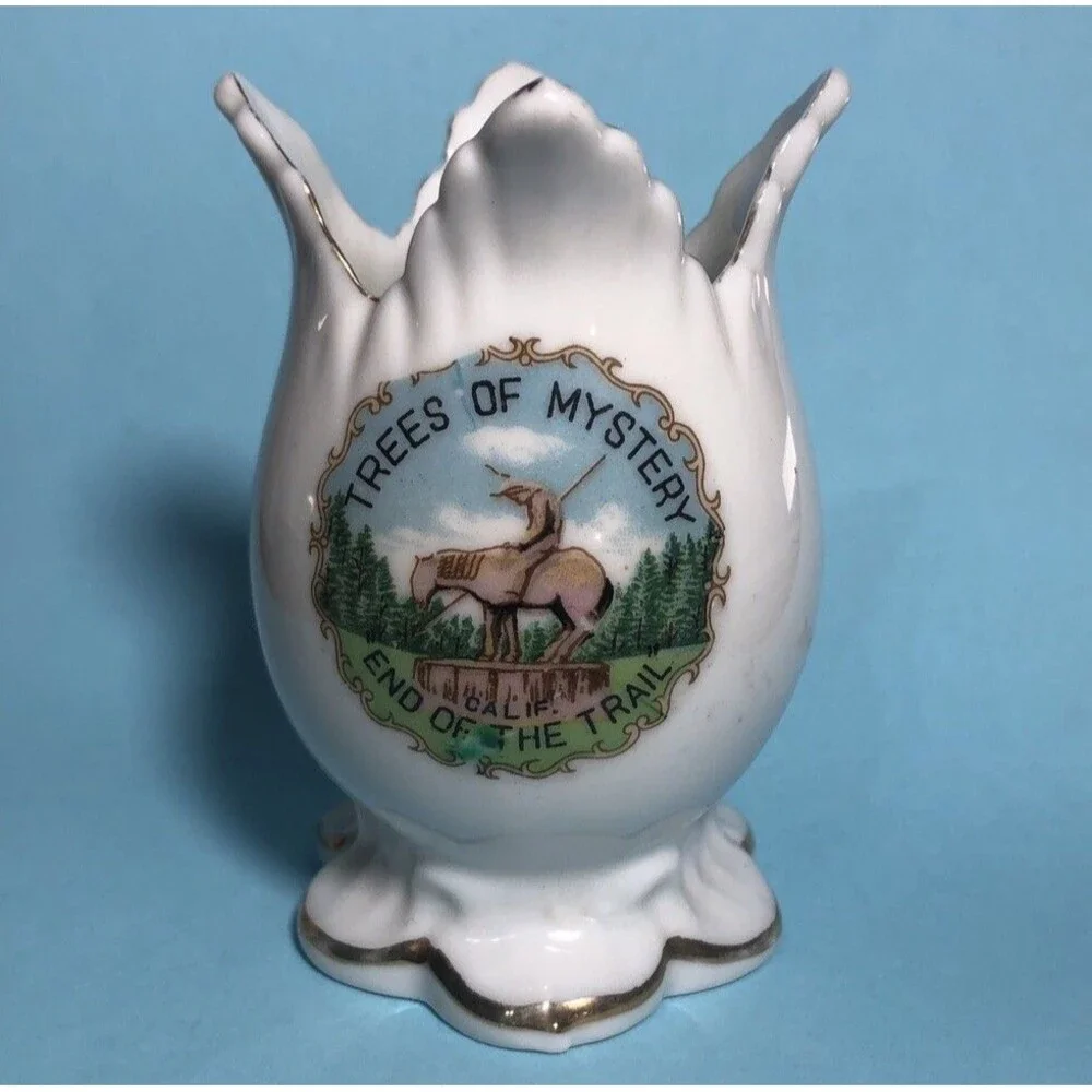Trees of Mystery End of the  Trail souvenir toothpick holder White Tulip -EFCCo